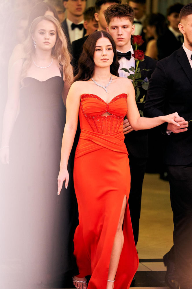 Studniówka siedleckiej Królówki 2026 - walc i polonez