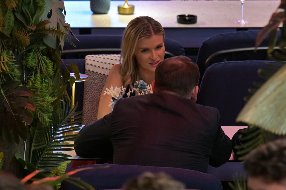 Joanna Krupa w objęciach Dominika Tarczyńskiego.
