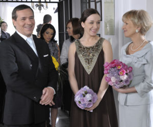 Barwy szczęścia odc. 300.  Justyna (Lidia Sadowa), Zenek Grzelak (Jan Pęczek), Basia (Sławomira Łozińska) - kwiecień 2009 r.