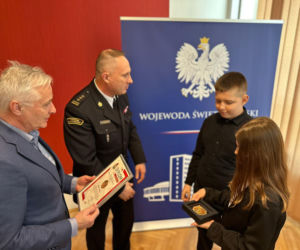 Szóstka młodych bohaterów ze Świętokrzyskiego z odznaką „Iuvenis Forti”