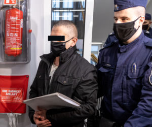 Powiedział policjantom, że ojczym się nad nim znęca