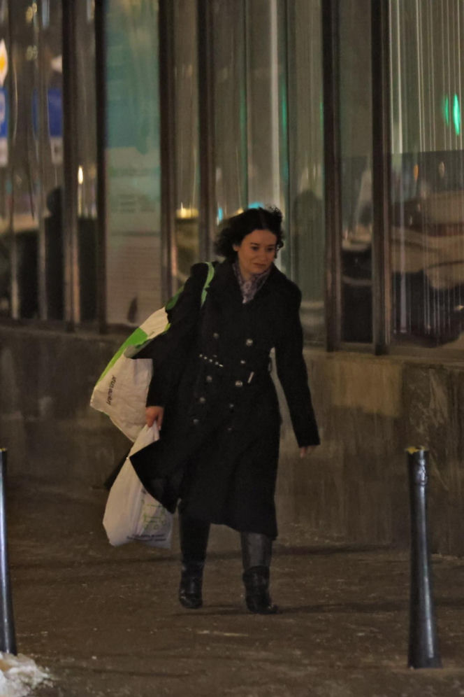 Anna Maria Żukowska buszuje w kwiatach