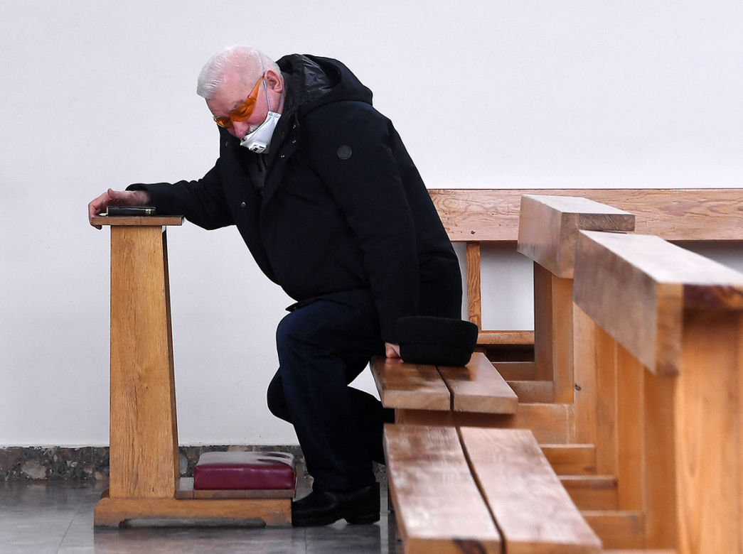 Nowe okulary Wałęsy