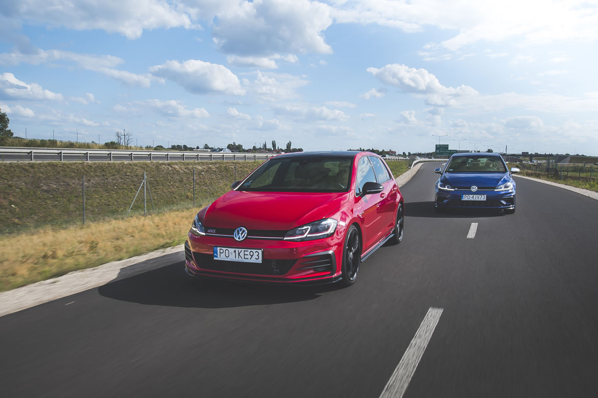 Volkswagen Golf GTI TCR 5D 2.0 TSI 290 KM DSG7 vs. Volkswagen Golf R 5D 2.0 TSI 300 KM DSG7 4Motion