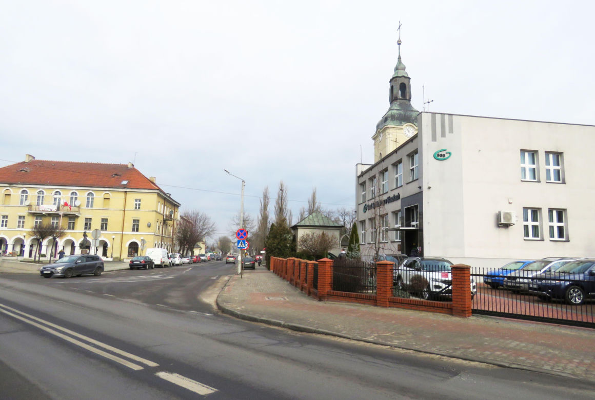 To najpiękniejsze miasteczko w woj. łódzkim. Zachwyca zabytkowymi mieszczańskimi domami