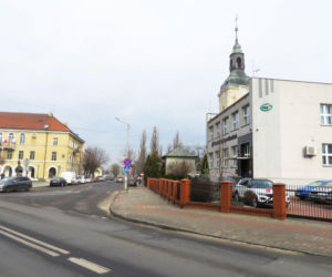 To najpiękniejsze miasteczko w woj. łódzkim. Zachwyca zabytkowymi mieszczańskimi domami