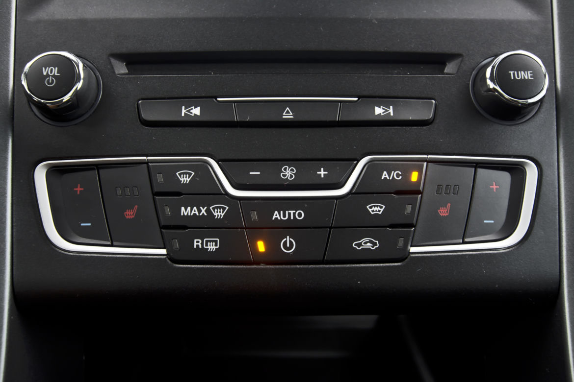 Ford Mondeo Kombi ST-Line 2.0 EcoBoost 240 KM A6