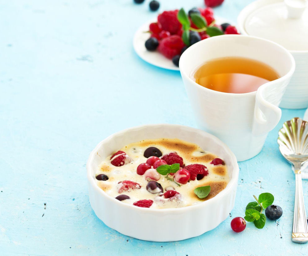 Kogel-mogel pieczony – zapomniany deser z PRL, który smakuje jak crème brûlée