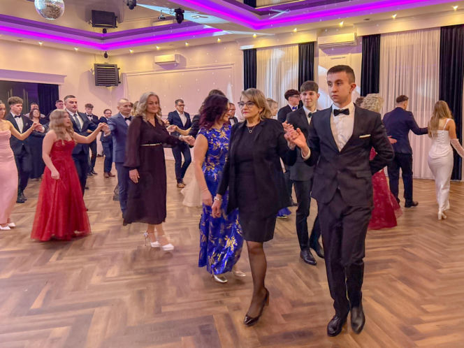 Studniówka 2026 Zespołu Szkół Zawodowych nr 3 w Starachowicach