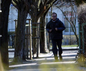 Donald Tusk gra w piłkę