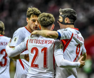 Robert Lewandowski w czarnej masce