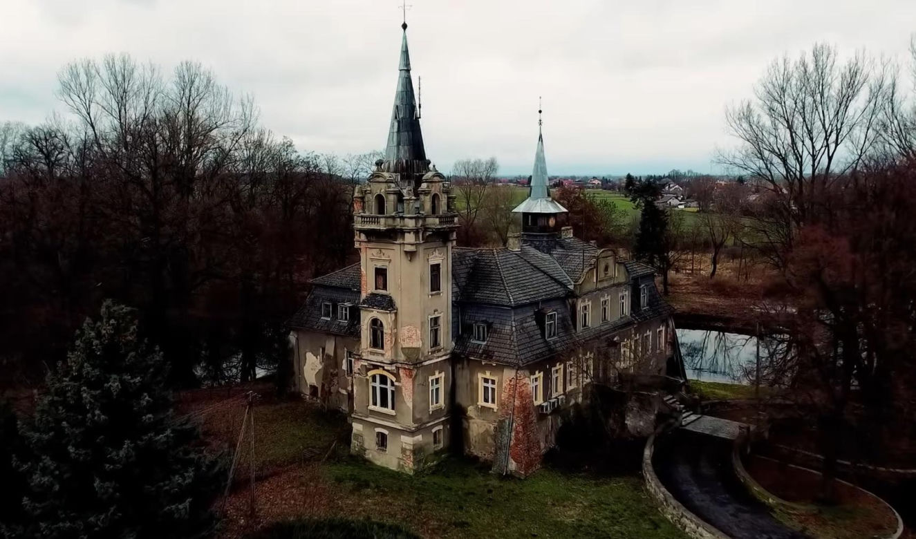 Tajemnica pałacu w Naratowie. To był wypadek, czy przestępstwo?