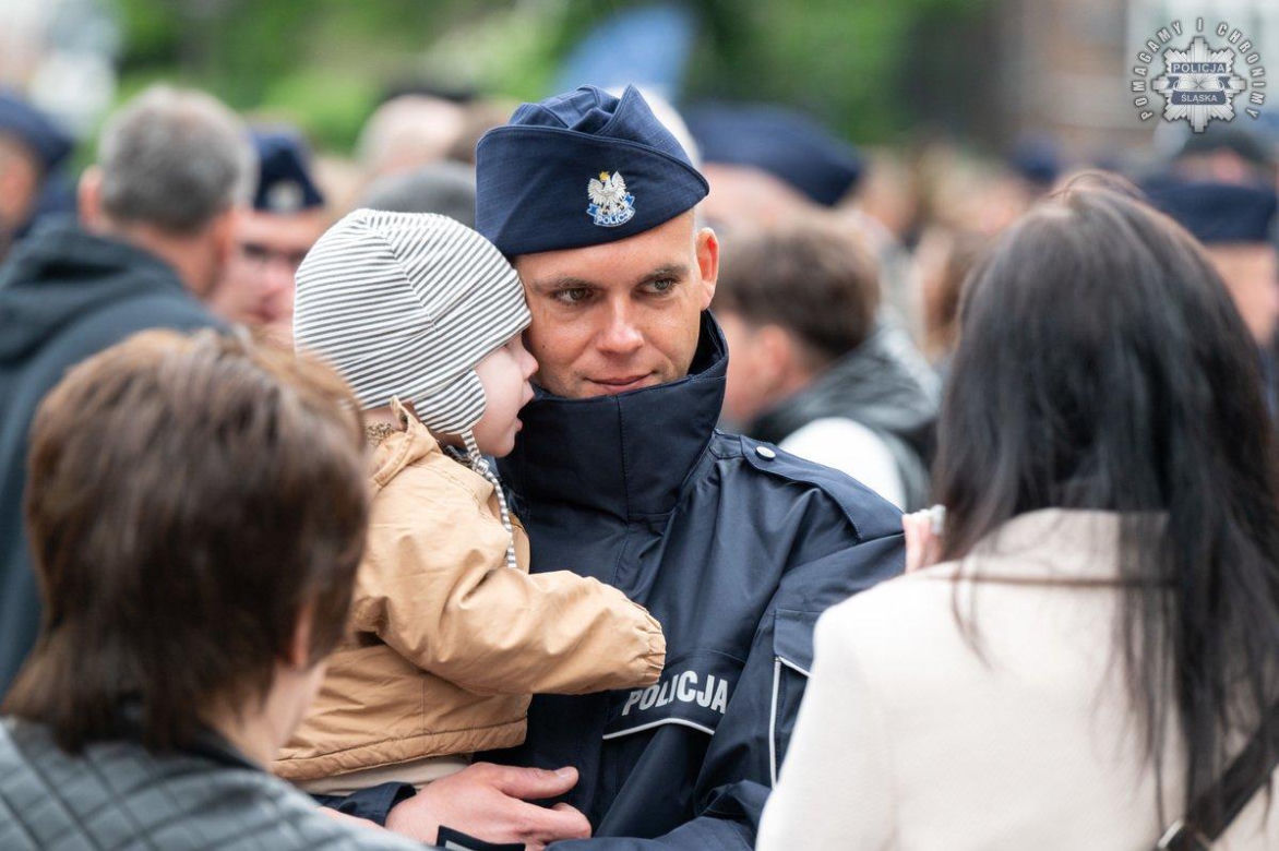 Policjantki i policjanci złożyli ślubowanie. 126 funkcjonariuszy zasiliło śląski garnizon