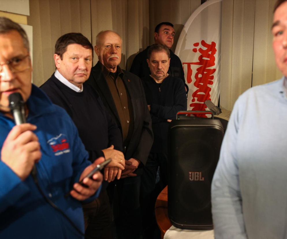 Kolejny dzień protestu w kopani Silesia. Pod ziemią przebywa 21 górników. Będzie porozumienie? [GALERIA]