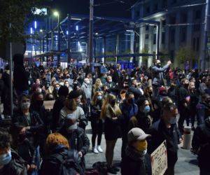 Protest kobiet w Katowicach. Tłumy strajkują przeciwko zakazowi aborcji