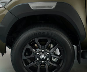Nowa Toyota Hilux 2.8 Diesel 204 KM