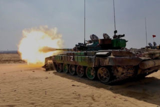 Nowe życie starych czołgów. Indyjska armia stawia na bezzałogowe T-72 w wojnie przyszłości