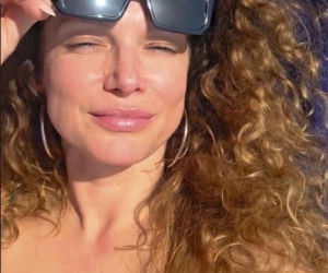 Dekolt to mało powiedziane! Liszowska niemal wszystko pokazała