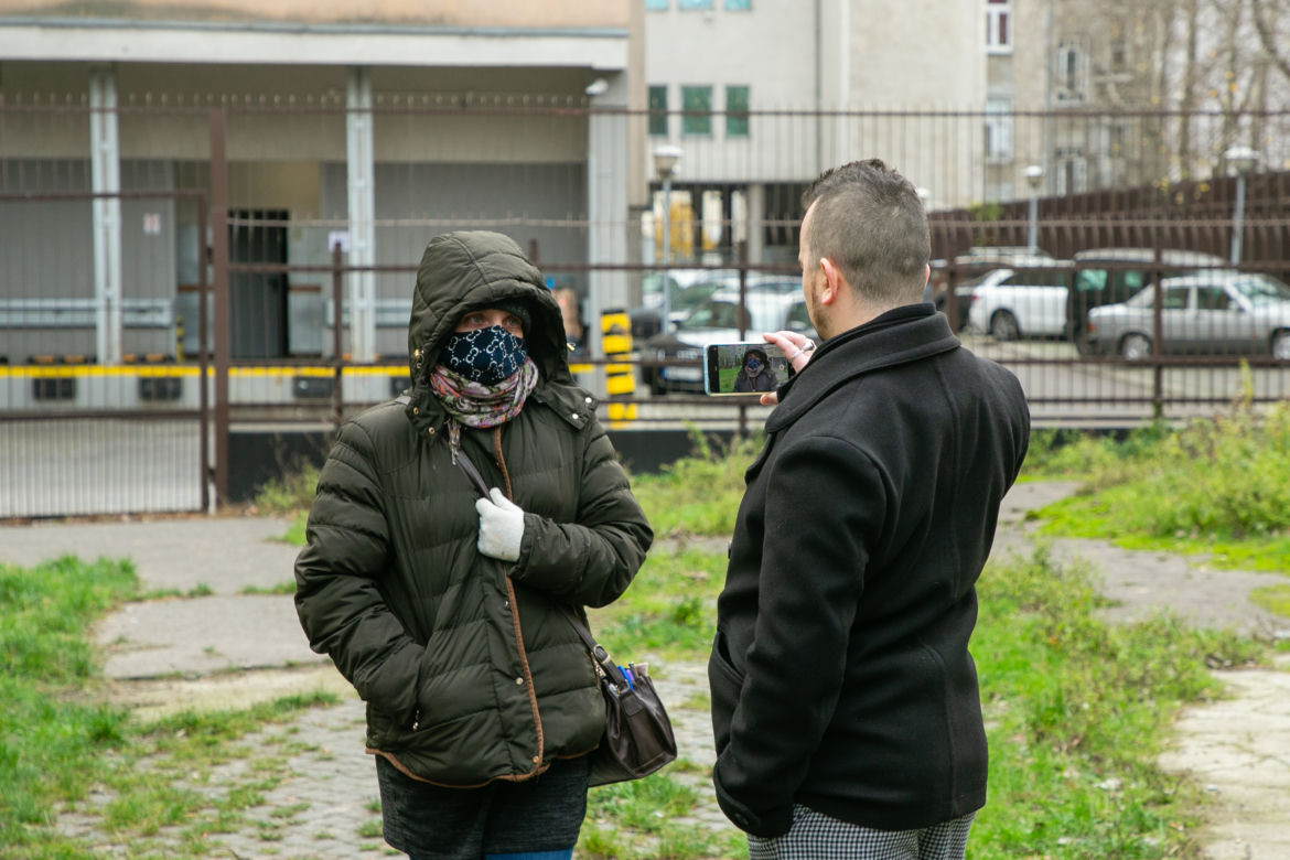 Juleczko wróć do domu. Ojciec cię nie tknie