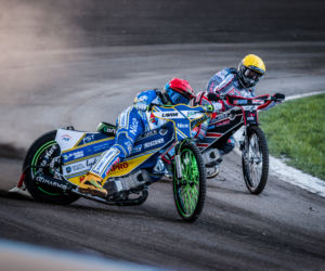 Apator Toruń - Arged Malesa Ostrów, zdjęcia kibiców z Motoareny. Galeria z meczu PGE Ekstraligi