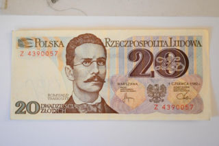Jego dzieła widnieją na banknotach w ponad 50 krajach