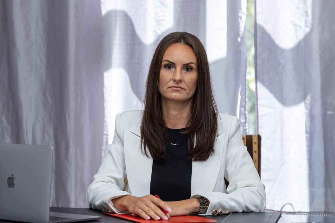 Poznań. 14-letnia Kasia wciąż przeżywa piekło porwania i gwałtu. "Gdy zamyka oczy, wszystko do niej wraca"