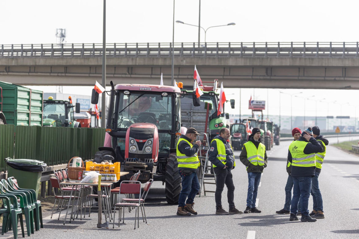 Blokada drogi expresowej S11