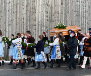 Razem zgineli. Razem ich żegnali.