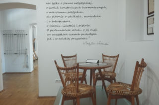 Meble projektu Władysława Wołkowskiego