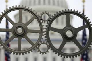 Prezydencki sabotaż i spór o służby. Ostra krytyka ze strony koalicji