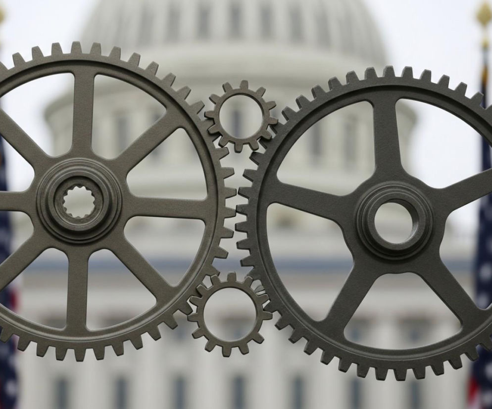 Prezydencki sabotaż i spór o służby. Ostra krytyka ze strony koalicji