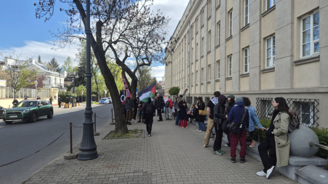 Protest pod ambasadą Izraela w Warszawie (30.04.2026)