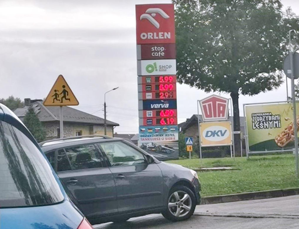 Stacja Orlen w Chałupkach. Czesi zablokowali dojazd
