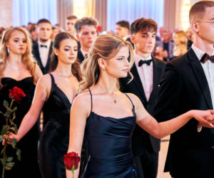 Studniówka siedleckiej Królówki 2026 - walc i polonez