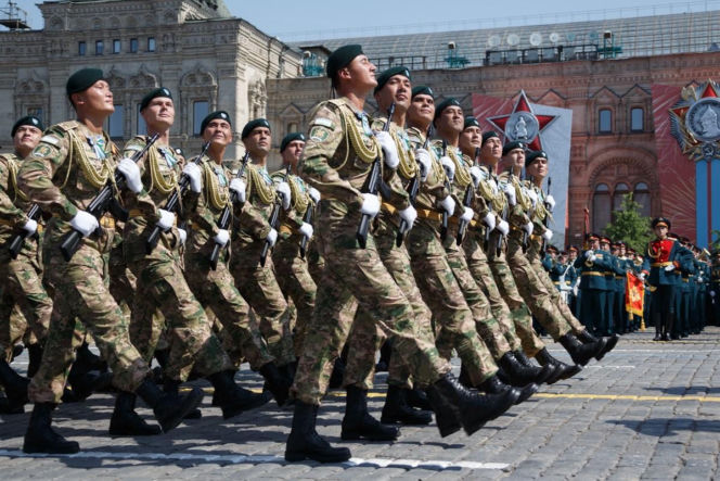 Okrojona Parada Zwycięstwa w Moskwie. Rosja rezygnuje z ciężkiego sprzętu