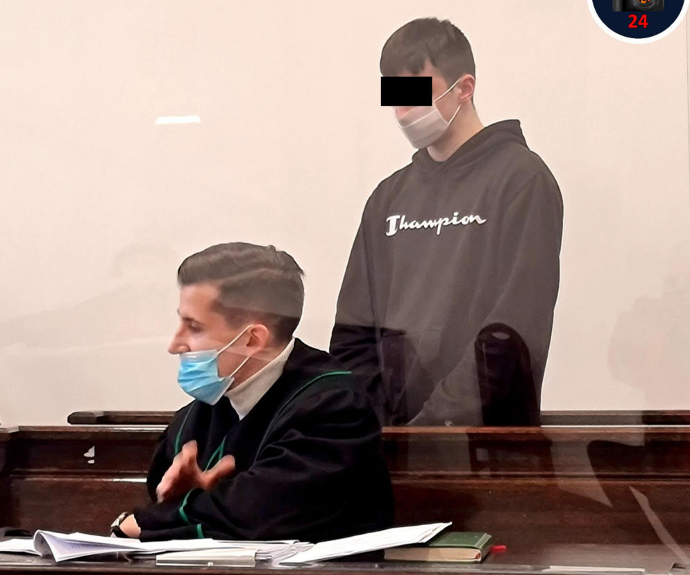 Dawid M. podźgał taksówkarza nożem. Stanął przed sądem