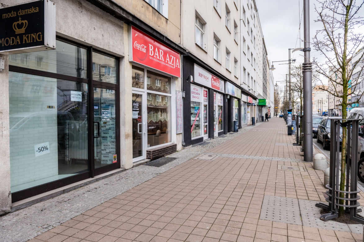 Koronawirus w Trójmieście. Przedsiębiorcy likwidują sklepy by uratować pracowników [ZDJĘCIA]