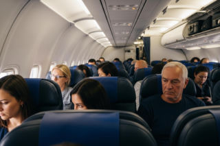 Polacy uciekli z Dubaju i Izraela. Co działo się na pokładzie?