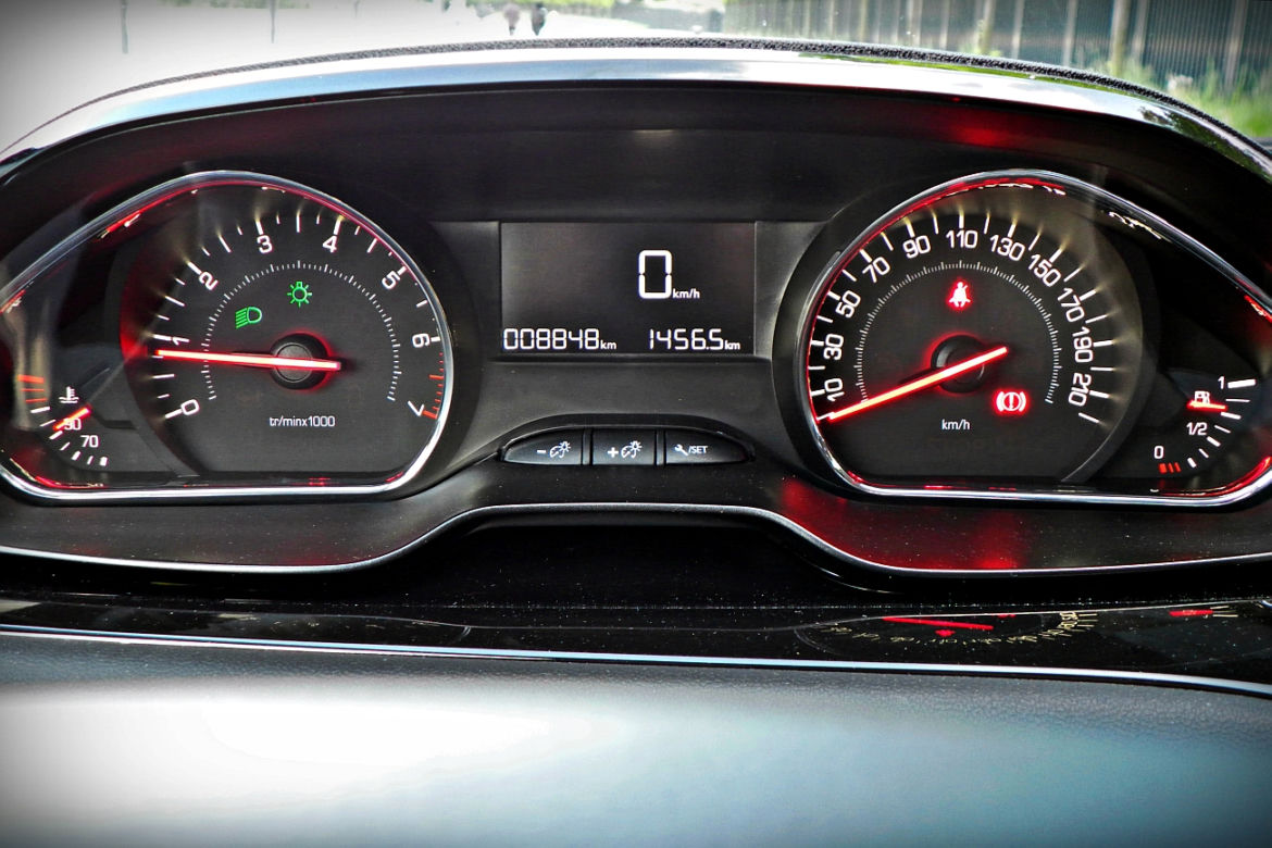 Peugeot 208 1.2 VTi 
