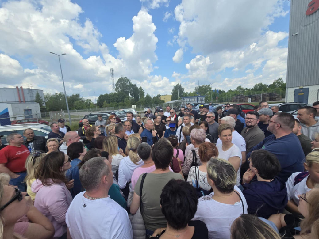 Dramatyczna sytuacja pracowników znanej łódzkiej fabryki. Zostali bez grosza