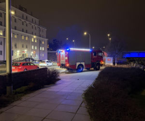 Unoszące się na wodzie ciało