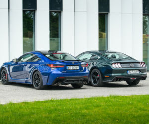 Lexus RC F Carbon 5.0 V8 vs. Ford Mustang Bullitt 5.0 V8