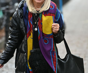 Pamiętacie sędzię Annę Marię Wesołowską? Tak dziś wygląda gwiazda telewizji. Aż trudno uwierzyć, że ma 71 lat!