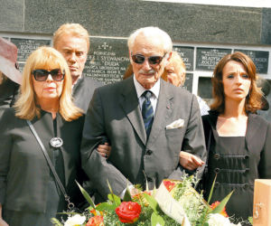 Syn Łapickiego nie przyjechał na pogrzeb