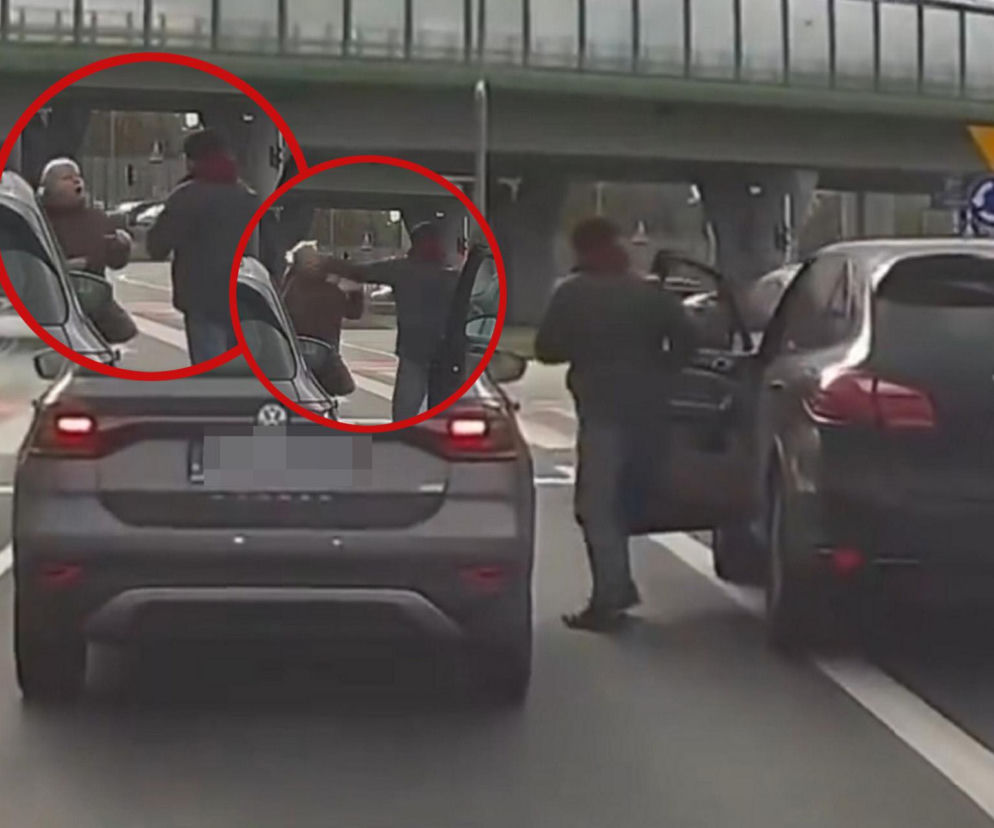 Szokujące sceny w Warszawie. Kierowca Porsche pobił 66-latkę i uciekł na czerwonym