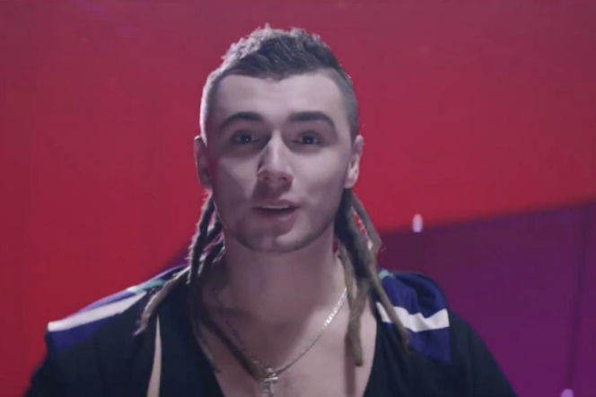 Piosenka z reklamy Frugo z Kamilem Bednarkiem [VIDEO]