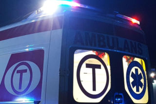 Czołowe zderzenie w powiecie kościańskim. Dwie osoby w szpitalu