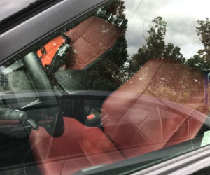 Mikołaj Roznerski jeździ Toyotą Land Cruiser