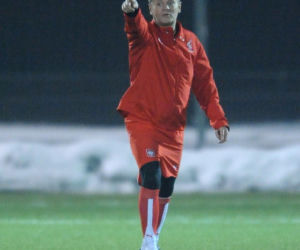 Donald Tusk gra w piłkę