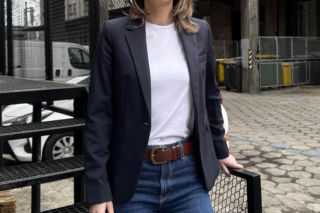 Potraktowali ją jak przestępczynię. Poszło o paczkę z ubraniami